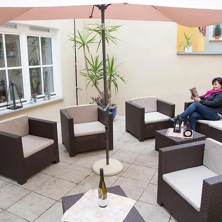 Garni Zum Hirschen Hotell